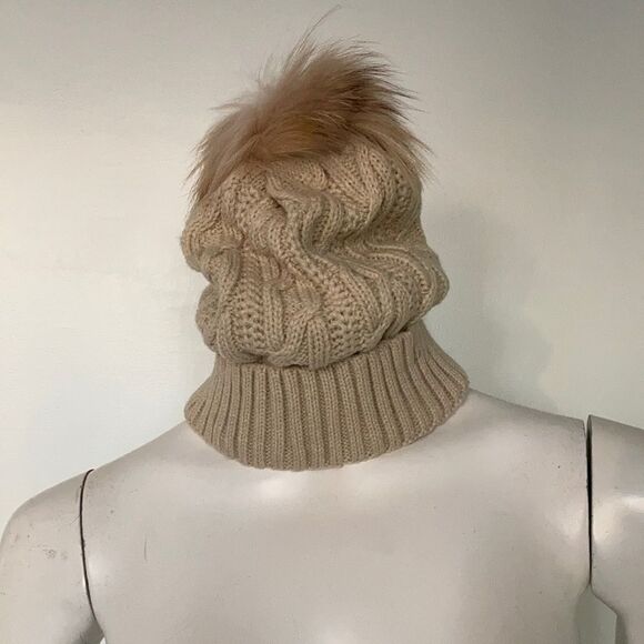 Cloie Real Fur Pom Pom Beanie Hat Cream - Picture 2 of 5